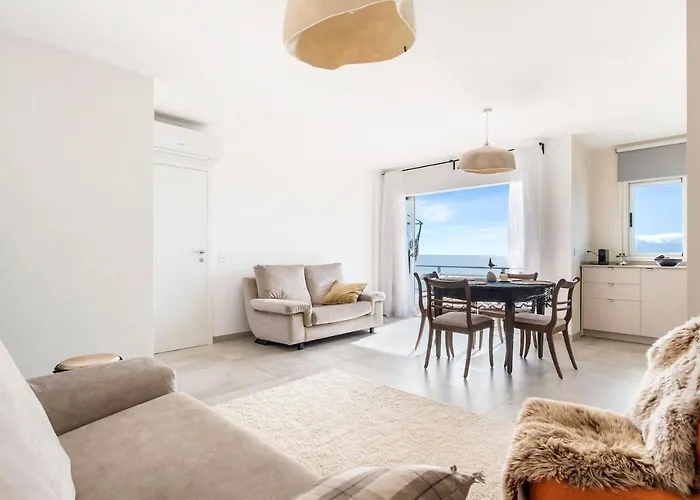 Vacation With Stunning Oceanview Puerto de Santiago (Tenerife)