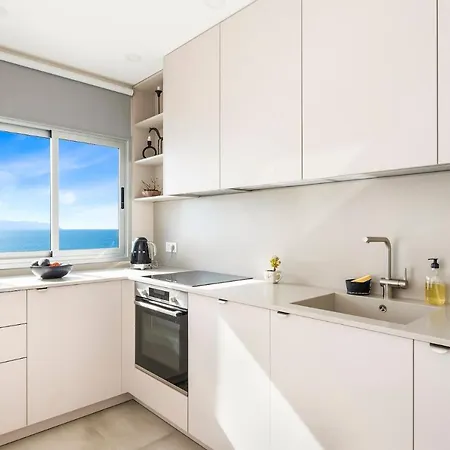 Vacation With Stunning Oceanview *