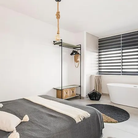 Vacation With Stunning Oceanview *