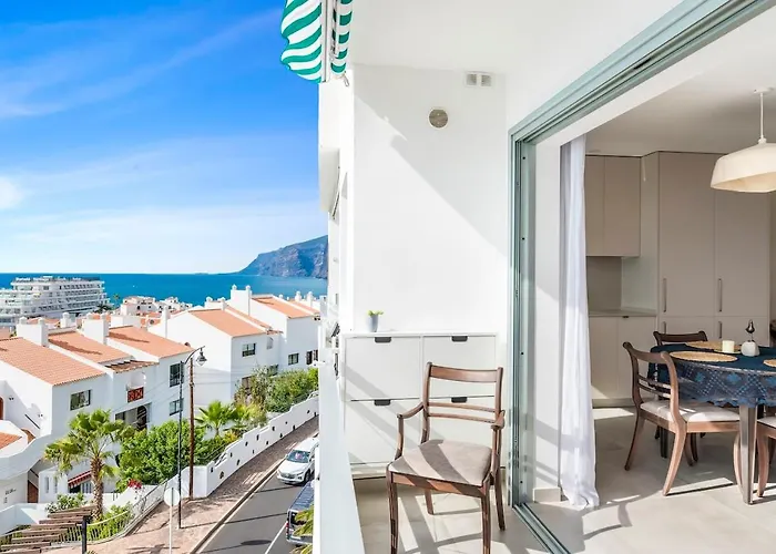 Vacation With Stunning Oceanview Apartment Puerto de Santiago (Tenerife)